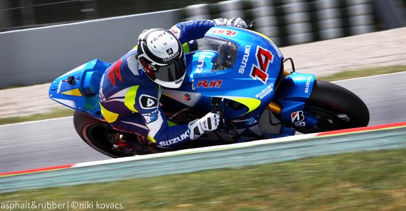 Сузуки сериозно се подготвува за враќањето во МотоГП во 2015 година 2015-Suzuki-XRH1-MotoGP-Catalunya-Niki-Kovacs-09