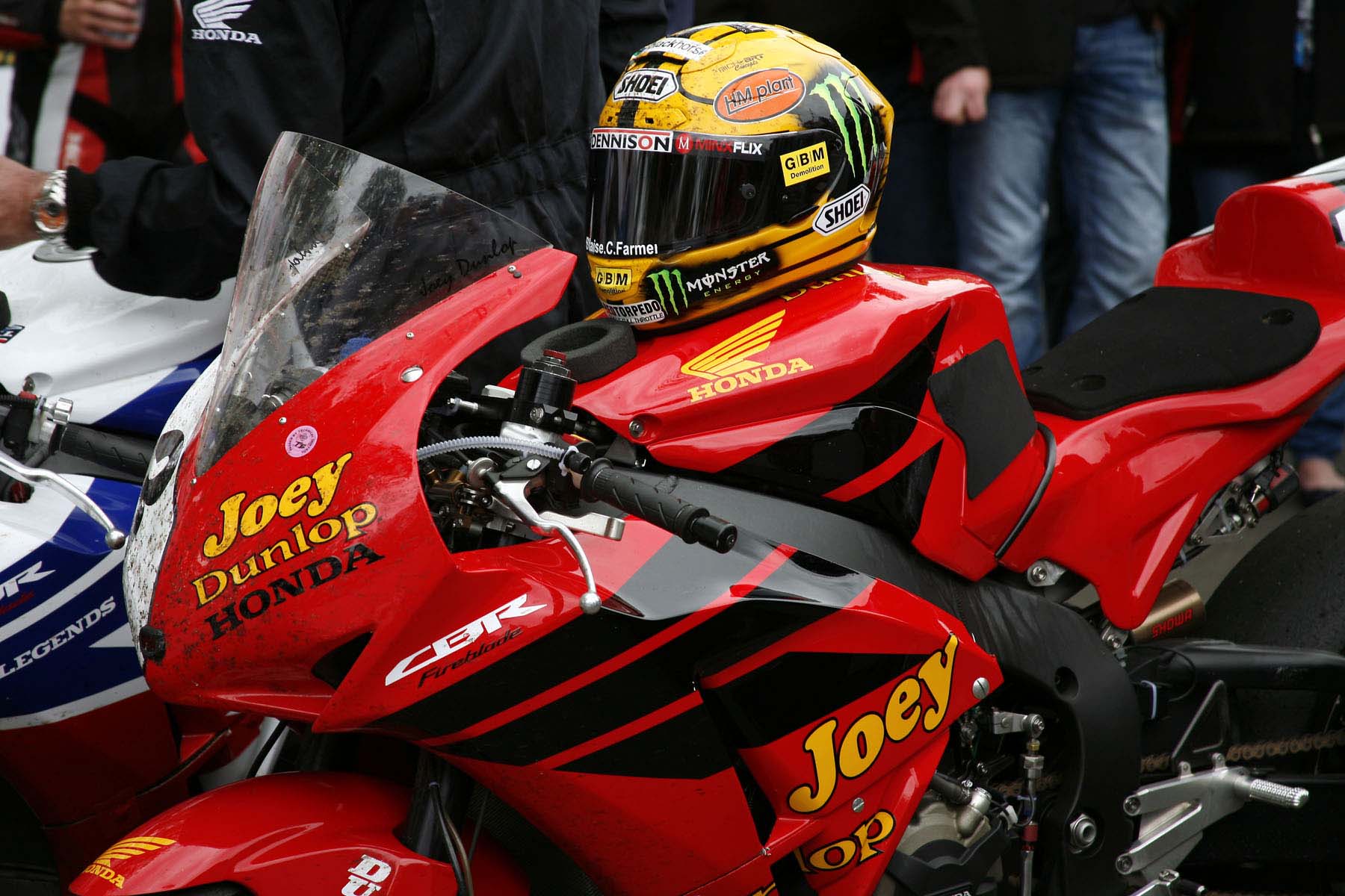 John-McGuinness-Joey-Dunlop-Honda-livery-IOMTT-Richard-Mushet-01
