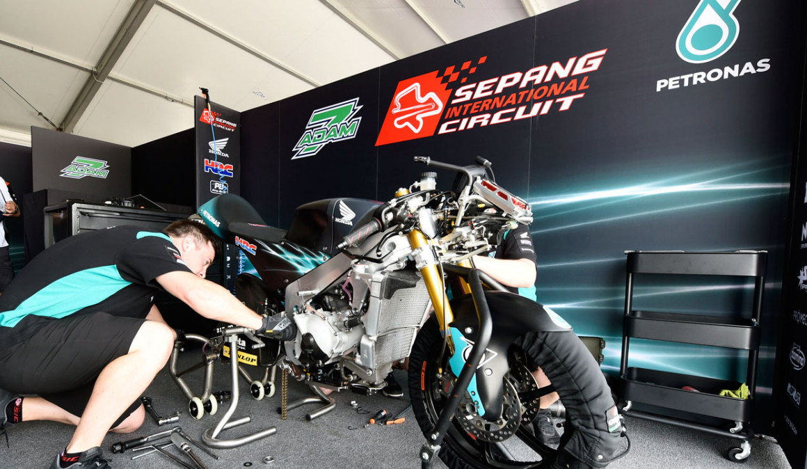 5b3ddc3b0ee6940b7f349c23 sic yamaha el nuevo equipo de motogp