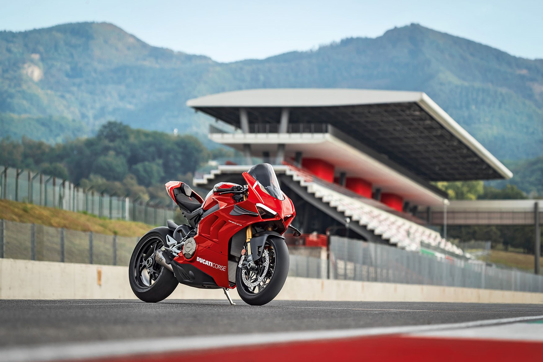 Ducati Panigale V4R 2