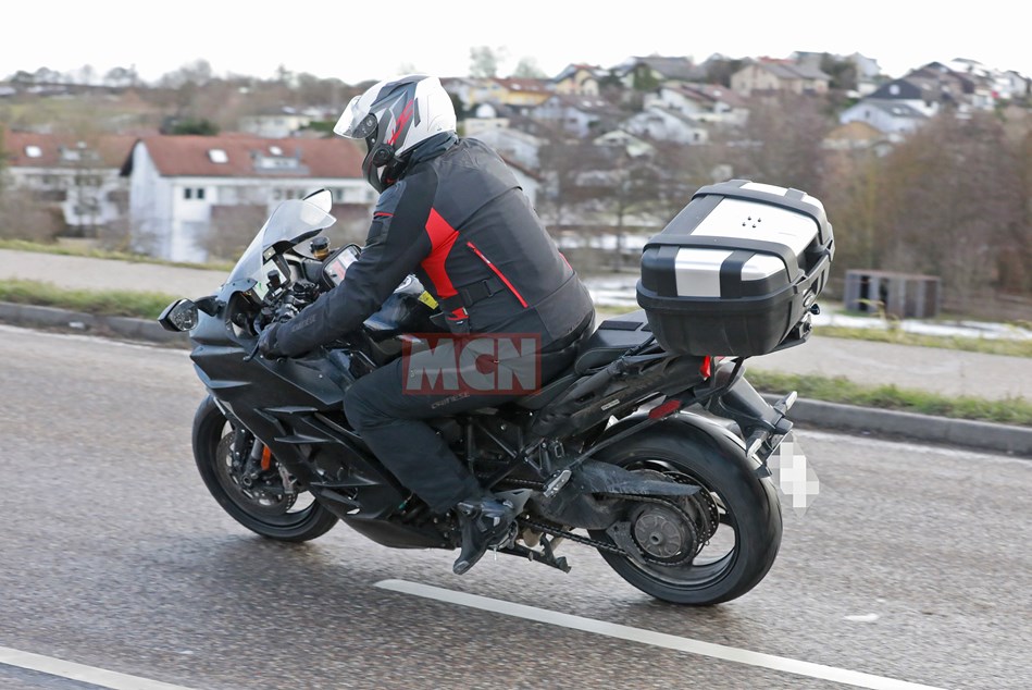 Kawasaki H2 SX spy 3