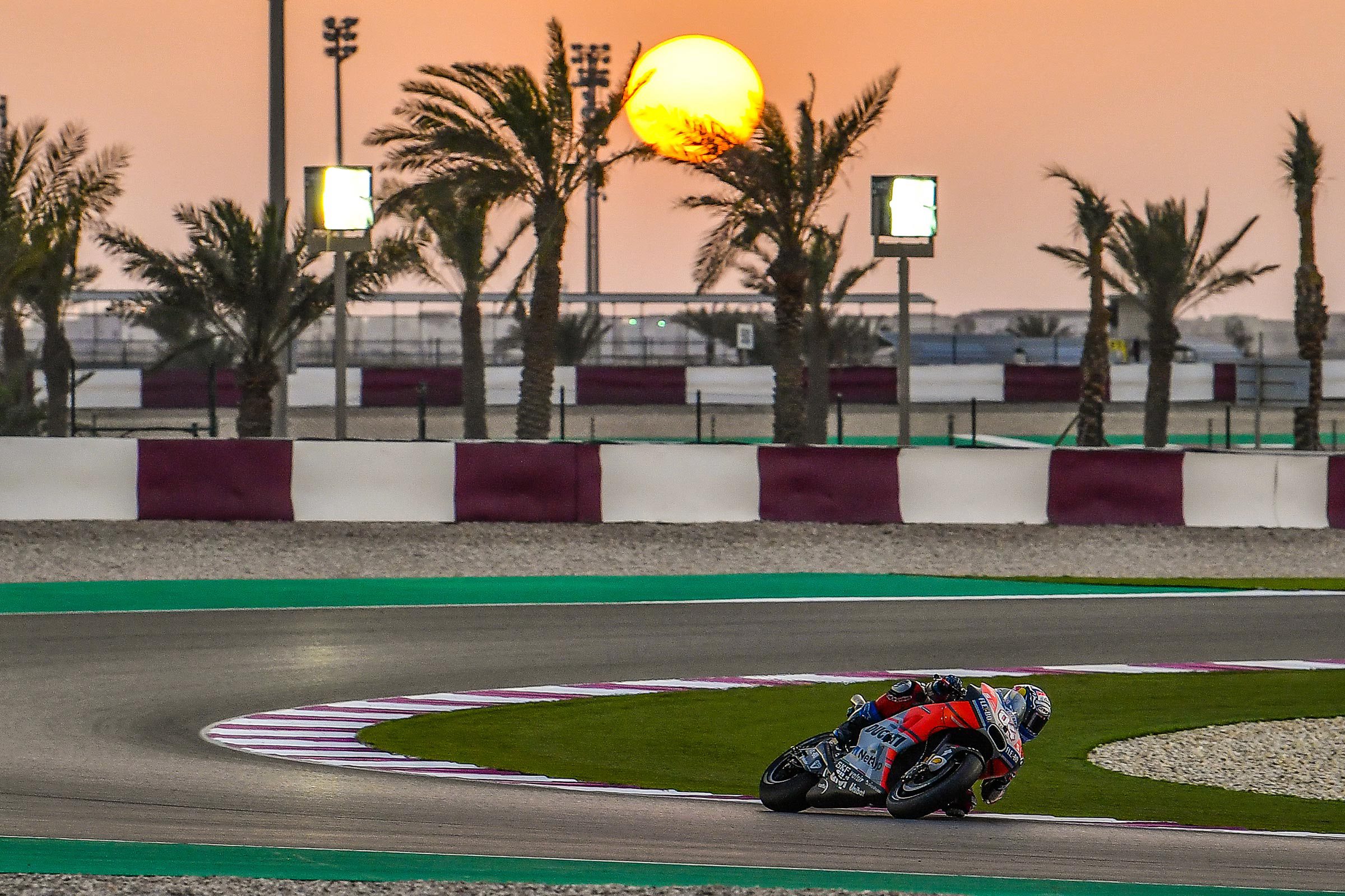 andrea dovizioso qatar test motogp 1
