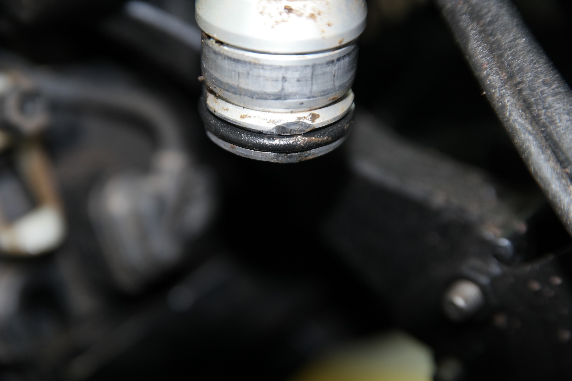 massive bmw r 1200 gs recall over bad forks 1