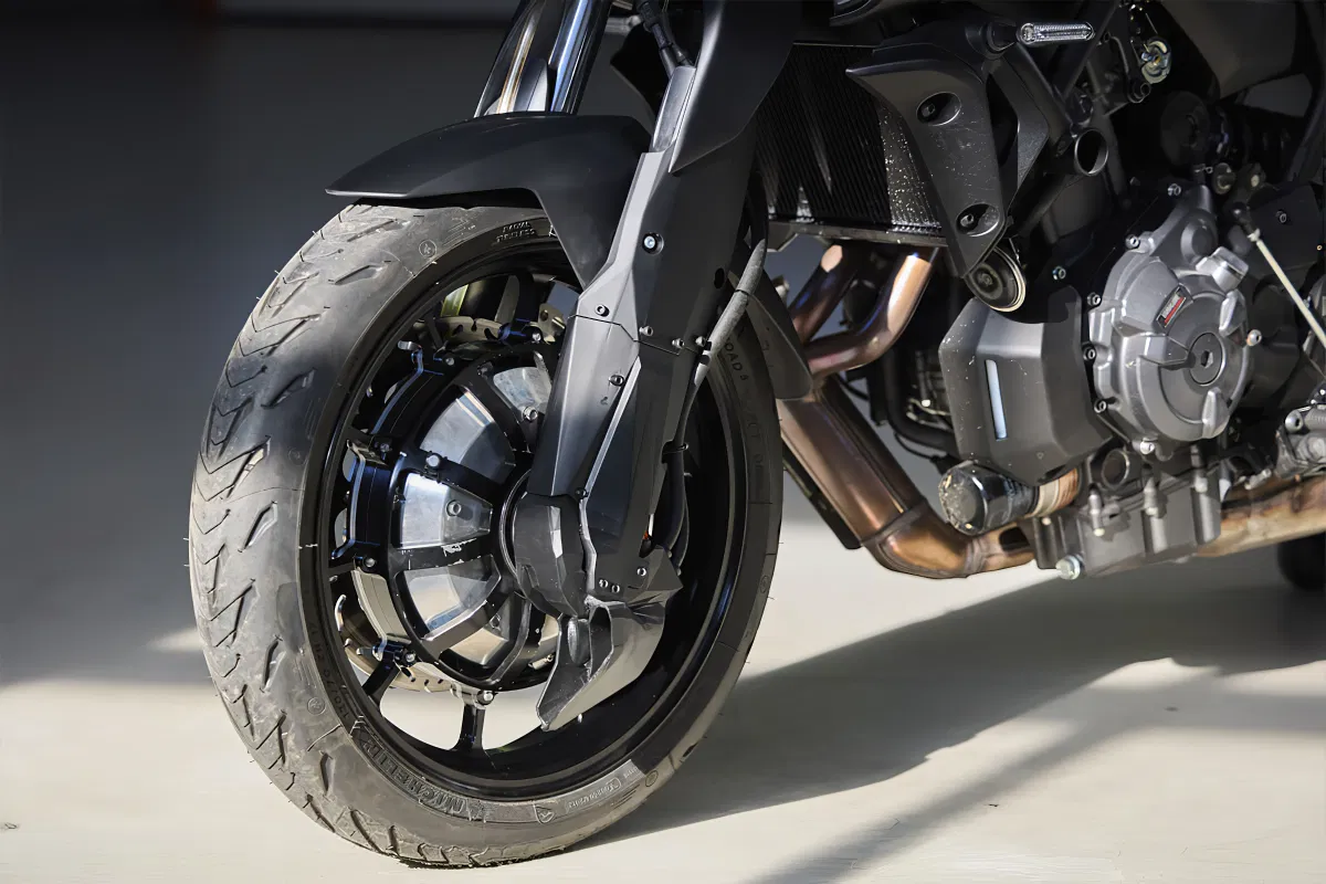 Furion M2 Hybrid Motorrad 1 1200x800