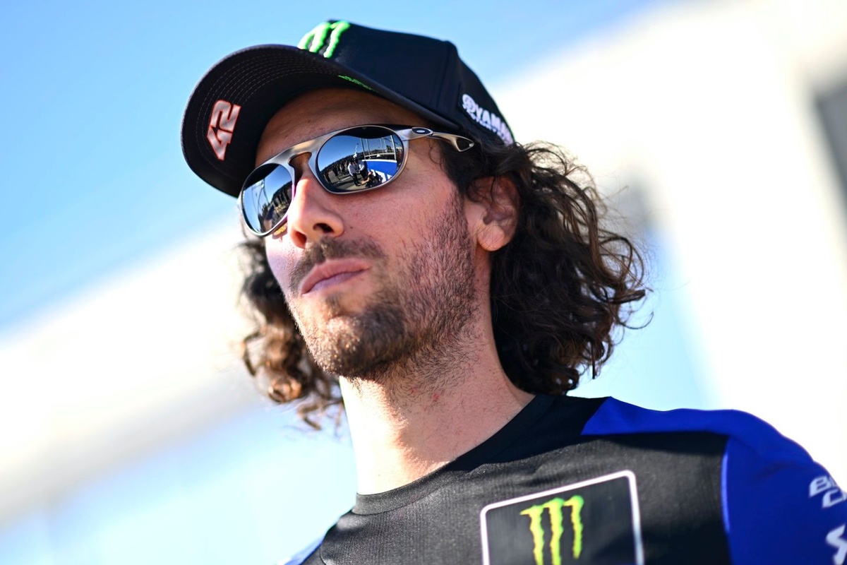 alex-rins-yamaha-factory-racin
