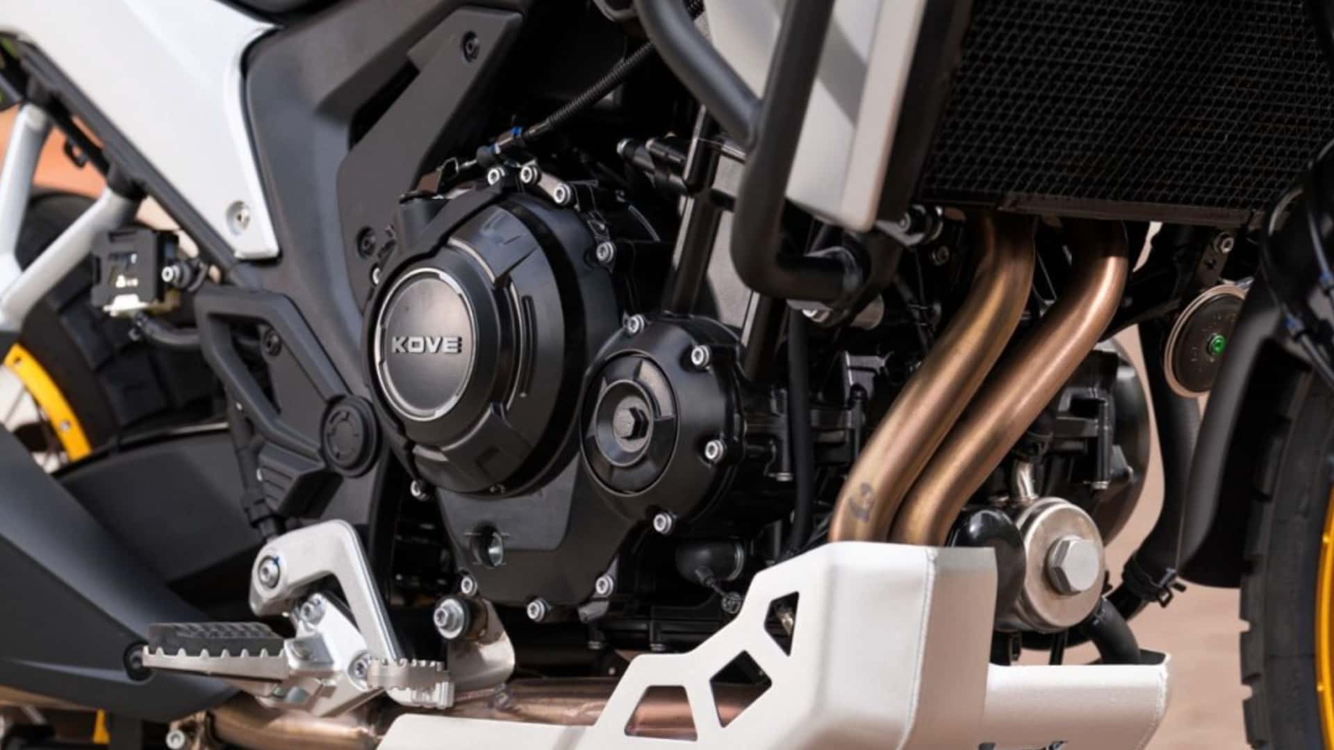 kove 625x adventure bike 2