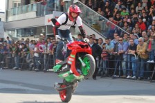 chris_pfeiffer_in_skopje_8_20101002_1918052967