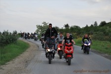 mk_cross_bearers_295_20100509_1945343191