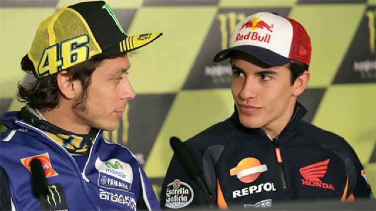 Роси и Маркез, во моментот кога Роси ги отвори картите rossi marq
